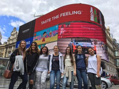 teenage campers sightseeing on london trip at uk based residental summer camp and english summer school
